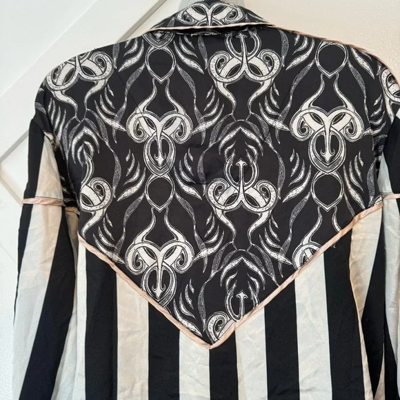 We Are Hah HAHT Striped Printed Button Down Satin Long Sleeve Pajama Shirt Sz XL - Picture 8 of 12